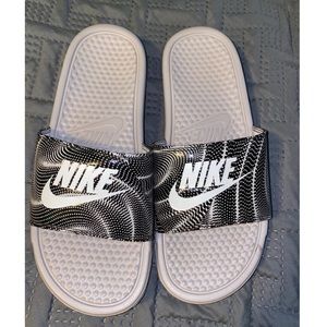 Nike slides